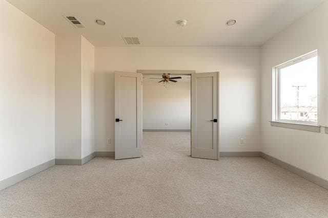 Building Photo - 317 Travis St