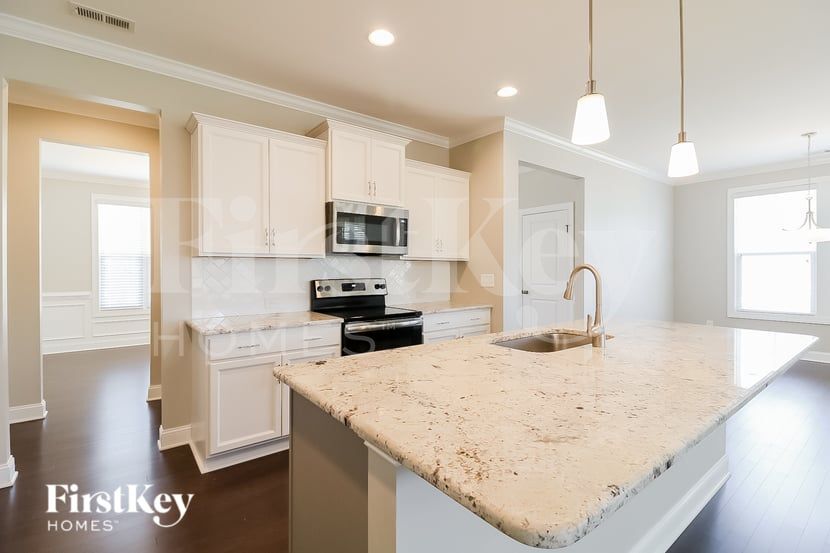 Building Photo - 159 Grey Hawk Dr