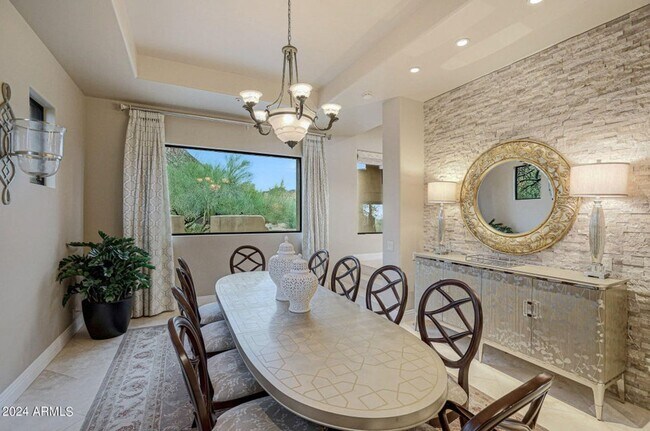 Building Photo - Beautiful custom home with backyard Oasis!