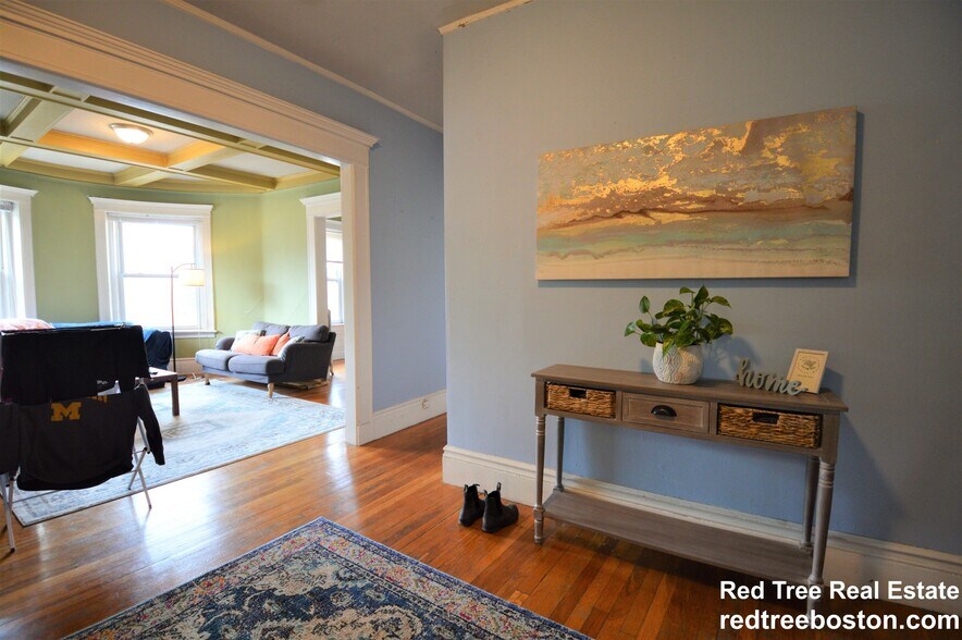 Building Photo - 141 Fuller St