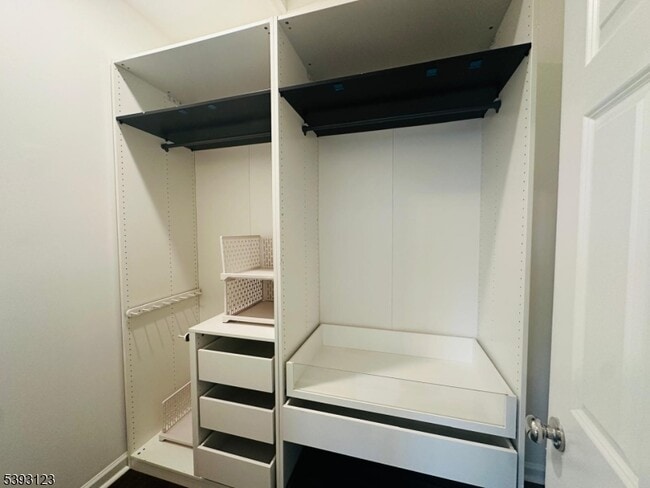 Building Photo - 2 Ambrosia Ct