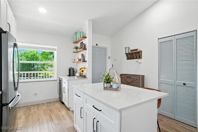 Building Photo - 162 Pebble Shores Dr