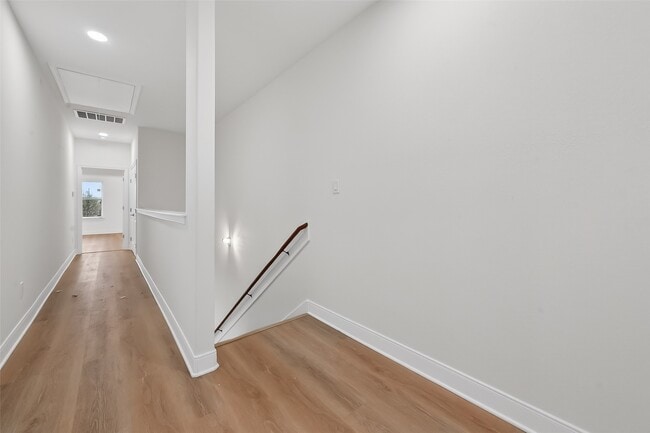 Building Photo - 6630 Highrock Rd