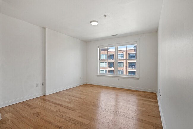 Building Photo - 22 Ave at Port Imperial