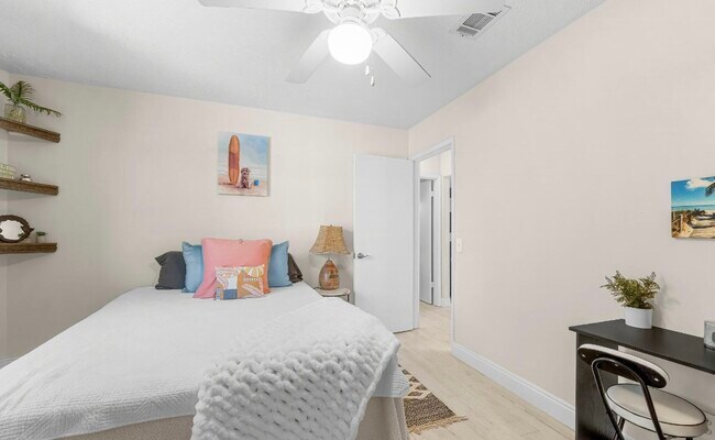 Building Photo - 607 Wisteria St