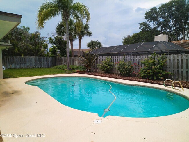 Building Photo - 530 Rio Ln