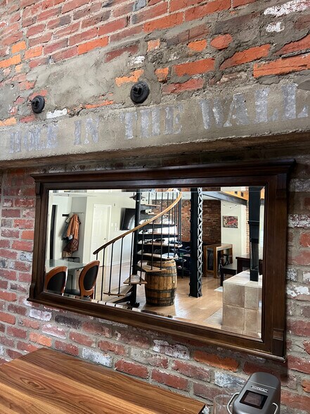 Building Photo - 51 W Blenkner St