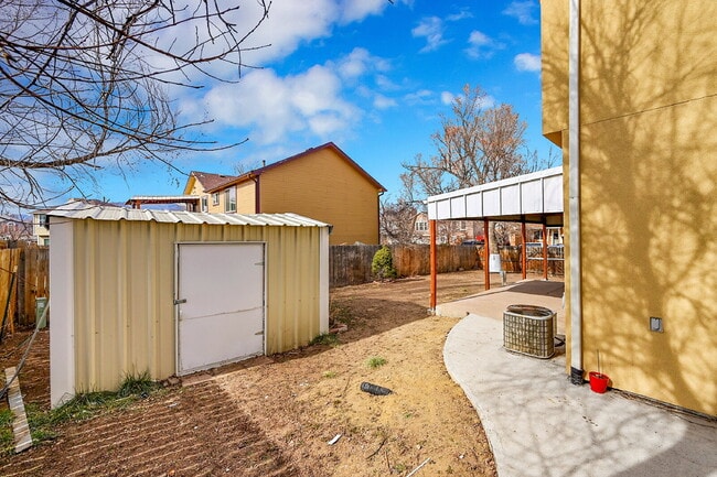 Building Photo - $2,200.95, $300 off the first month's rent, 4 Beds - 2 Bath, Single Family Home in Colorado Sprin...