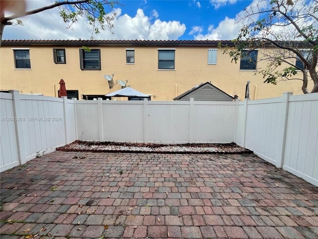 Building Photo - 9271 W 33rd Ln