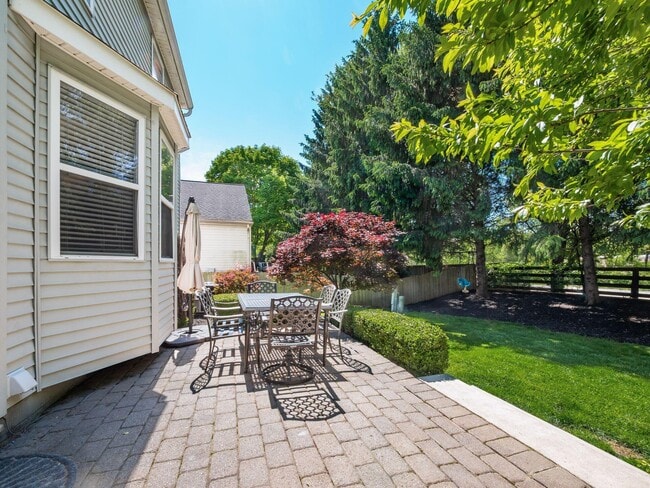 Building Photo - 3259 Longspur Dr
