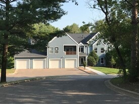 Building Photo - 1389 Berry Ridge Rd