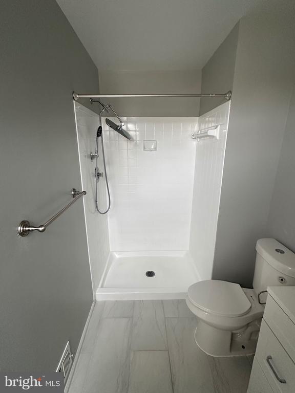 Building Photo - 10934 Mission Ridge Dr