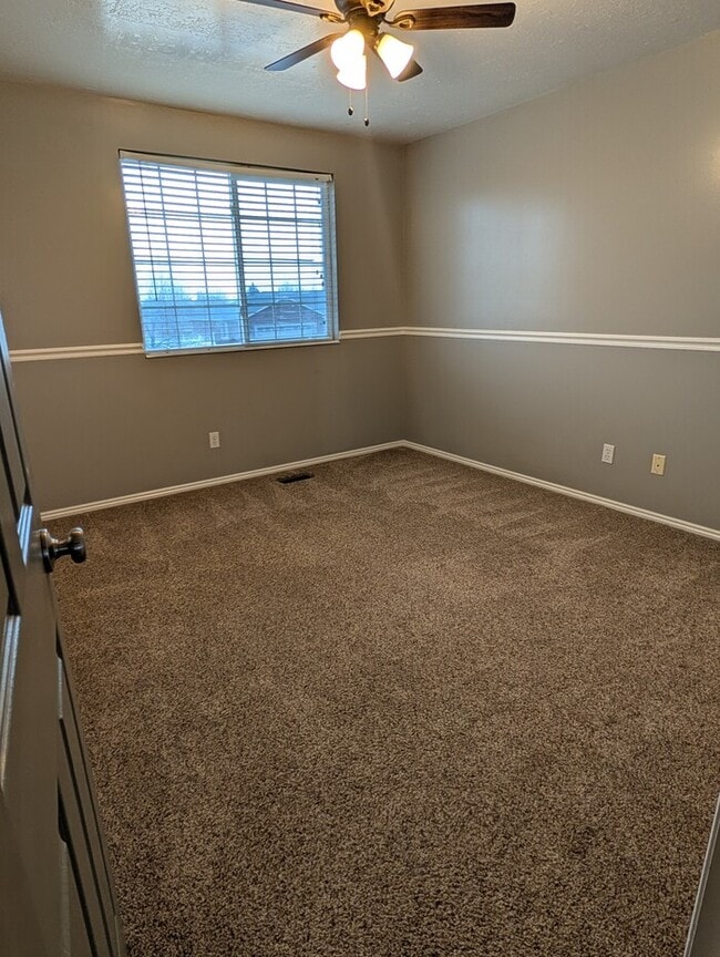 Building Photo - Great home in an amazing location!!