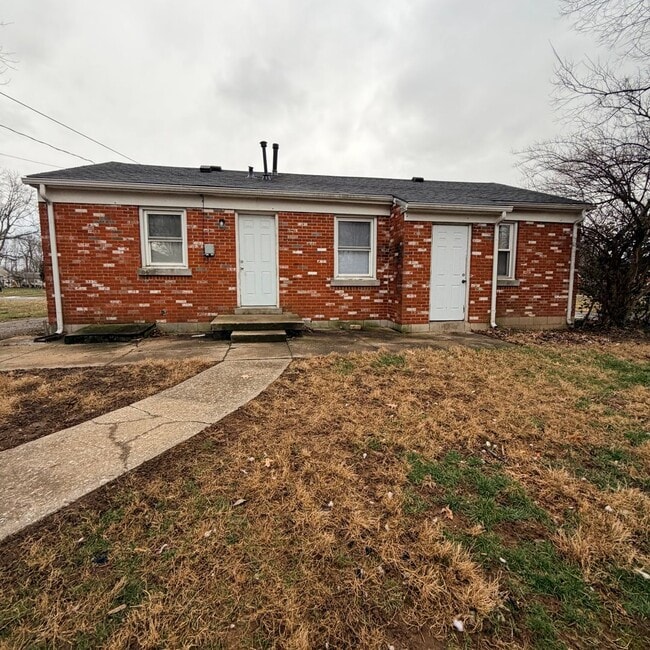 Building Photo - 553 Freeman Dr