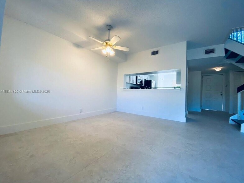 Building Photo - 7887 NW 7th Ct
