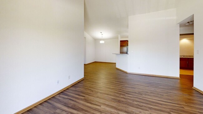 Building Photo - N86-W14240 Fond du Lac Ave