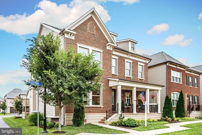 Primary Photo - 20610 Holyoke Dr