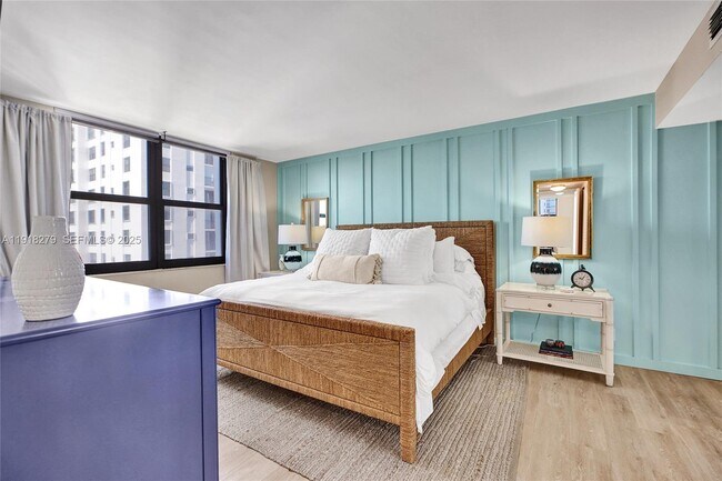 Building Photo - 2301 S Ocean Dr