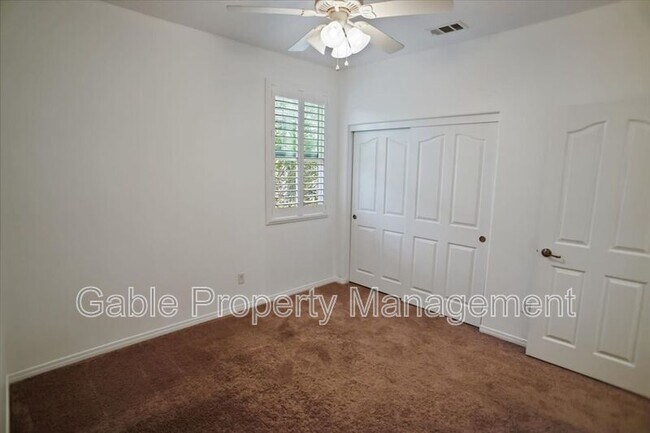Building Photo - 26631 Millhouse Dr