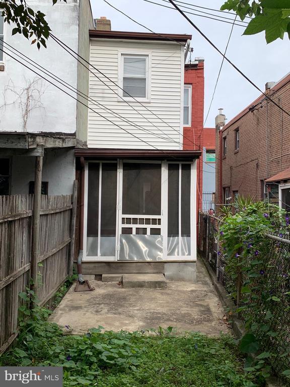 Building Photo - 2873 Chatham St