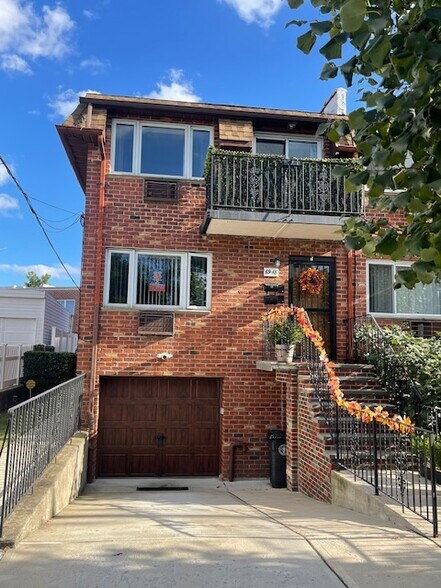 Primary Photo - 6948 Juniper Blvd S