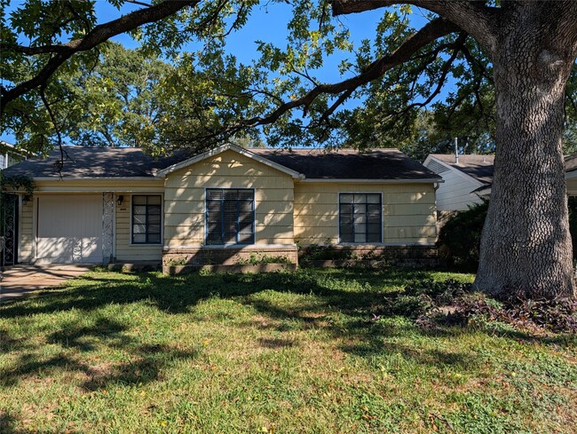 Primary Photo - 5318 Angelo St