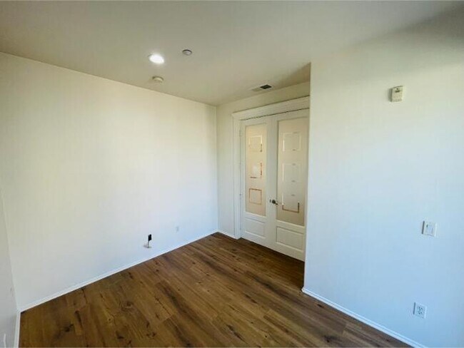 Building Photo - 4012 Backshore Ct