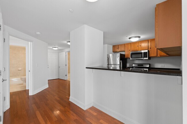 Building Photo - 4301 Park Ave