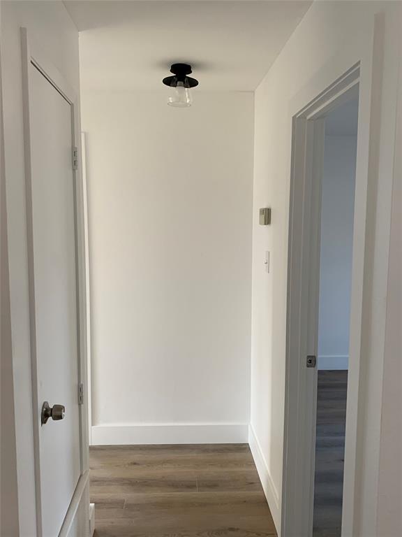 Building Photo - 3503 Roanoke Dr