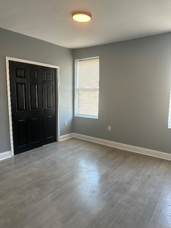 Building Photo - 417 N Salford St