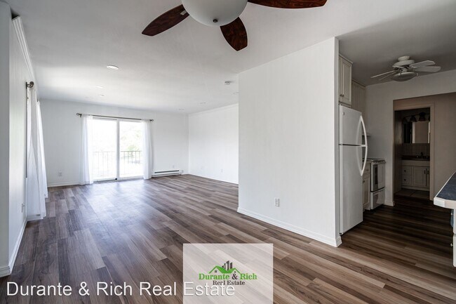 Building Photo - 2 br, 2 bath House - 10640 N Ivy Ct