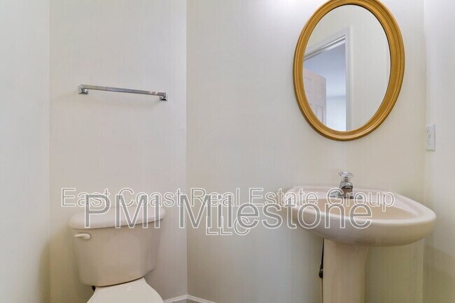Building Photo - 91 Grindstone Dr
