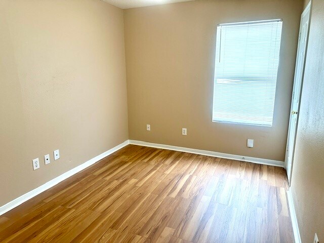 Building Photo - 19618 Lighthouse Scene Ln