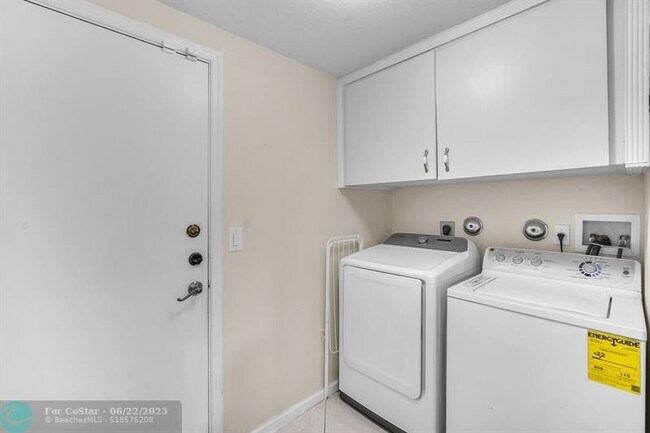 Building Photo - 16389 SW 31st St