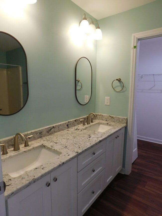 Building Photo - 7151 Windward Dr