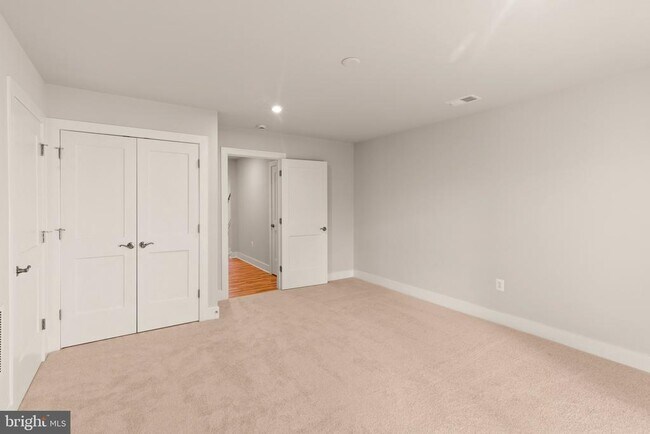 Building Photo - 10512 Hinton Wy