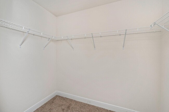 Building Photo - 175 Iron Horse Dr E