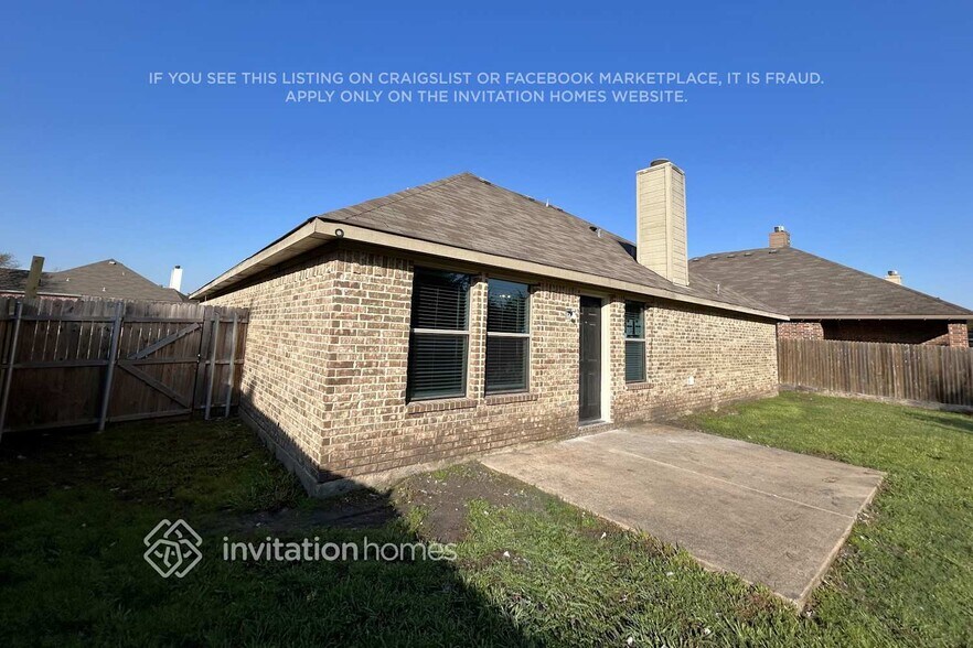 Building Photo - 1206 Woodside Ln