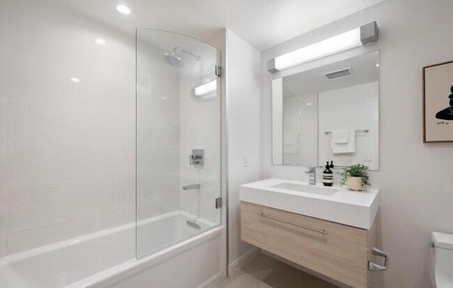 Building Photo - 555 Fulton St