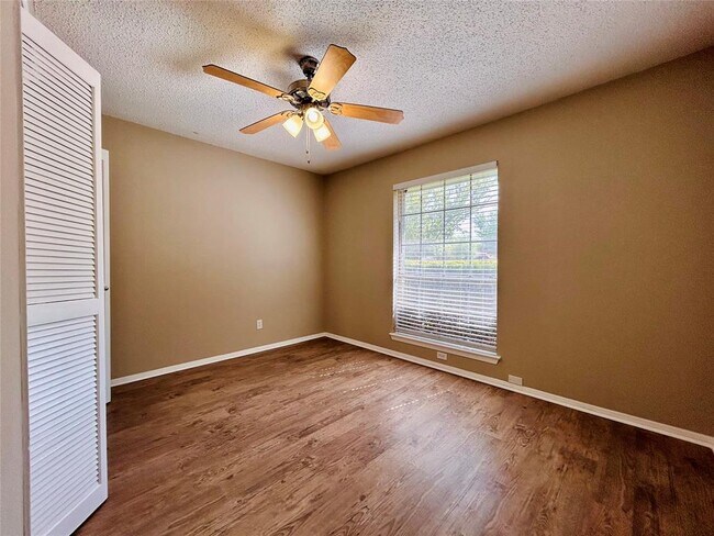 Building Photo - 1508 Thornridge Rd