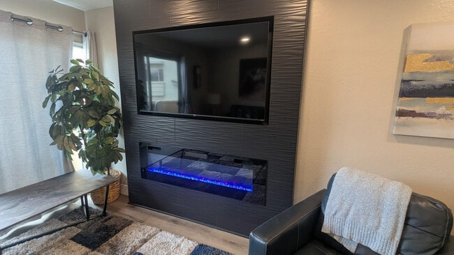 Building Photo - 4630 N 68th St