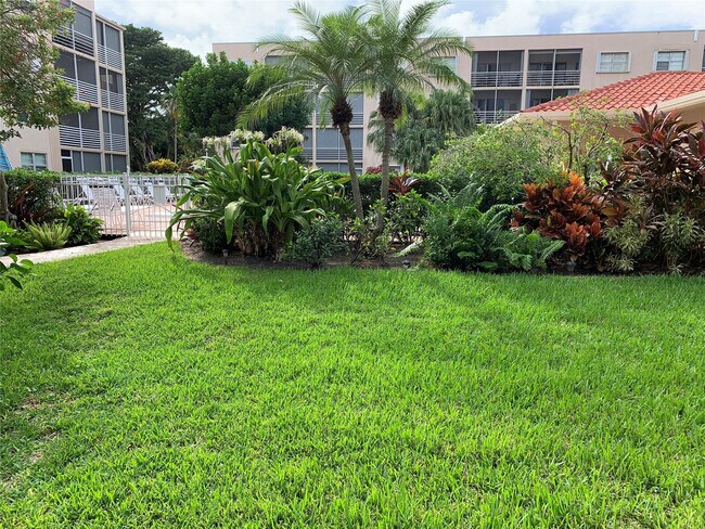 Building Photo - 1541 S Ocean Blvd