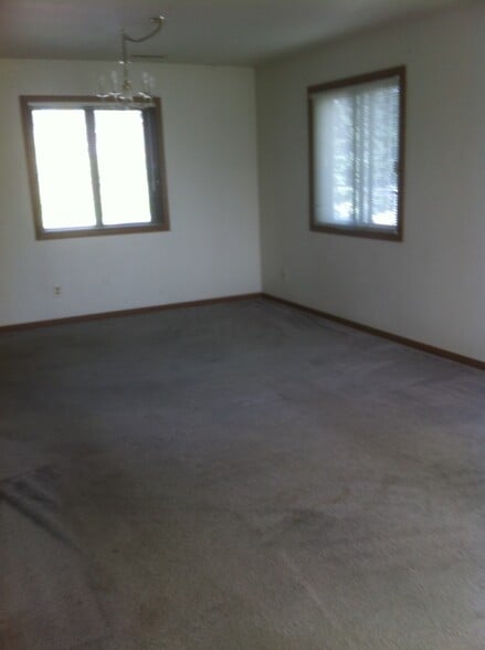 Building Photo - 3248 S 92nd St