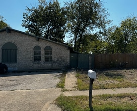 Building Photo - 313 Flournoy Dr