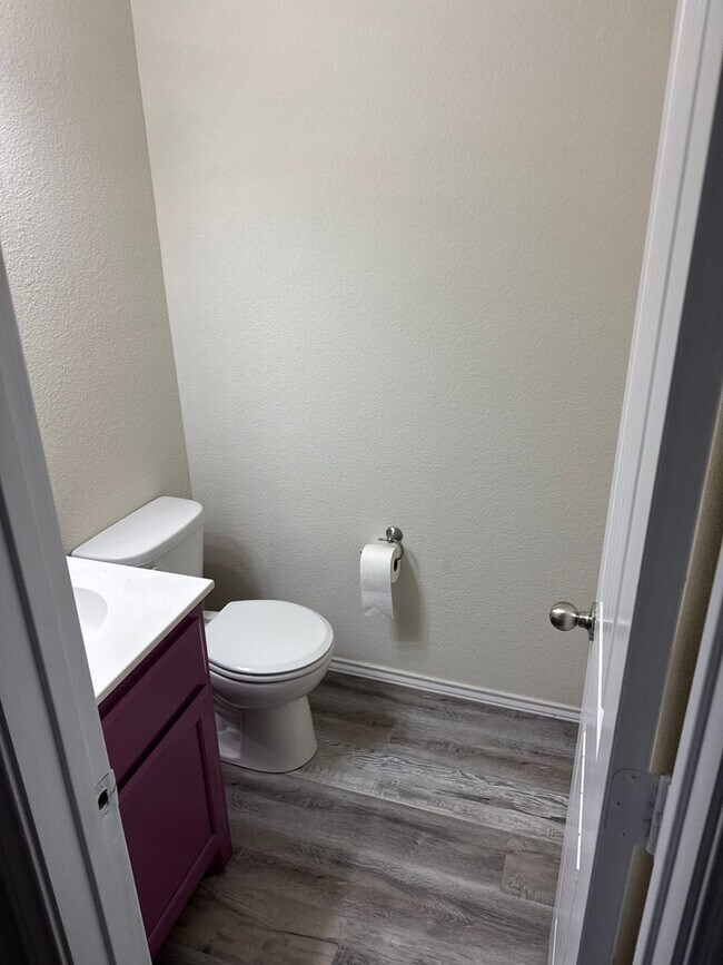 Building Photo - 5 bedroom Home in Copperas Cove
