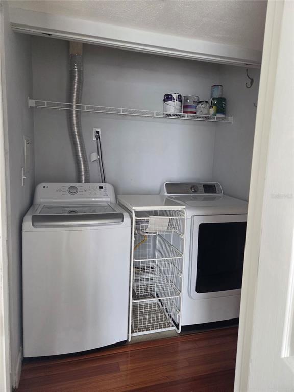 Building Photo - 2035 Dixie Belle Dr