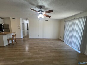 Building Photo - 6620 Willow Pointe Dr NW