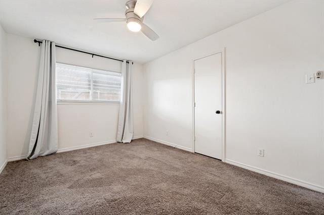 Building Photo - 3636 Hopetown Dr