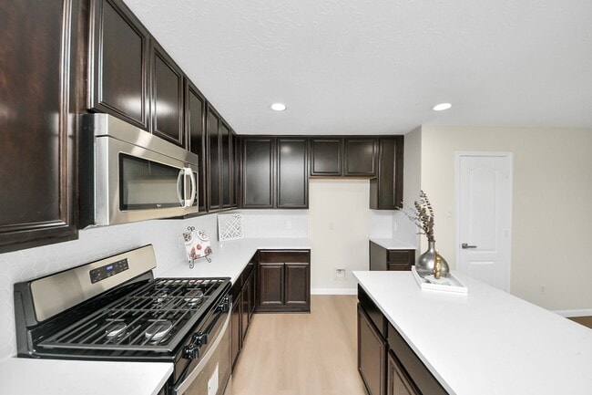 Building Photo - 21318 Pine Monte Ridge Ln