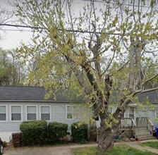 Building Photo - Oak Ridge 37830 - 2 bedroom 1 bath apartment - Contact Lisa Vineyard or Shannon Russell (865) 216...